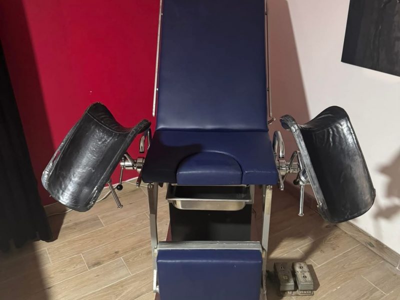 Gynstuhl Elektro-Gynstuhl