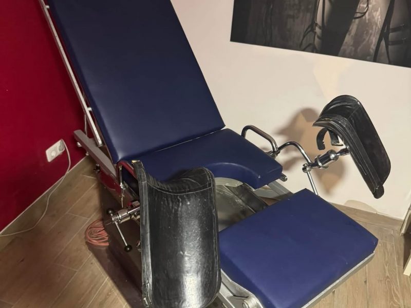 Gynstuhl Elektro-Gynstuhl