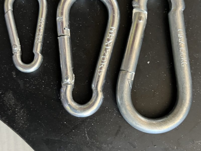 Liebesschaukel mit Karabiner und Ketten