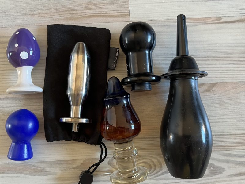 Set aus 5 Analplugs & Klistierspritze – hygienisch & gepflegt