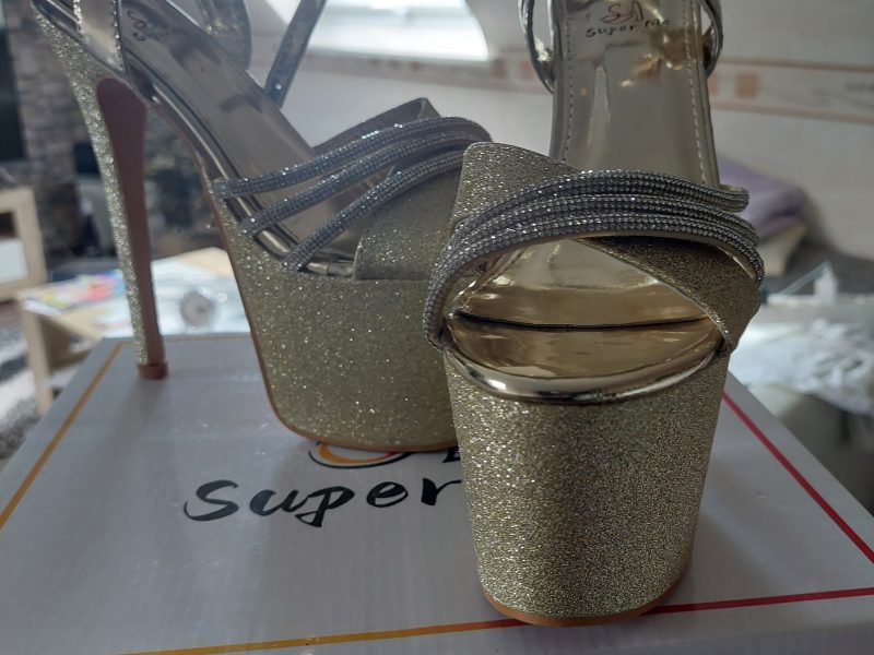 Higheels neu und ungetragen Gr.36