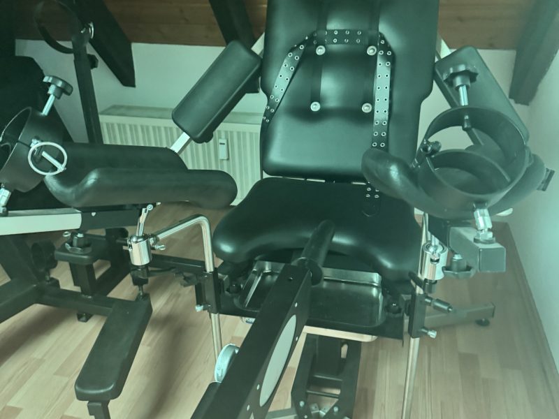 BDSM studio Einrichtung zu verkaufen