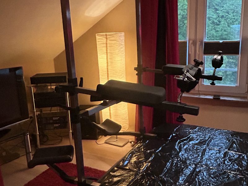 BDSM Stahl Systembett