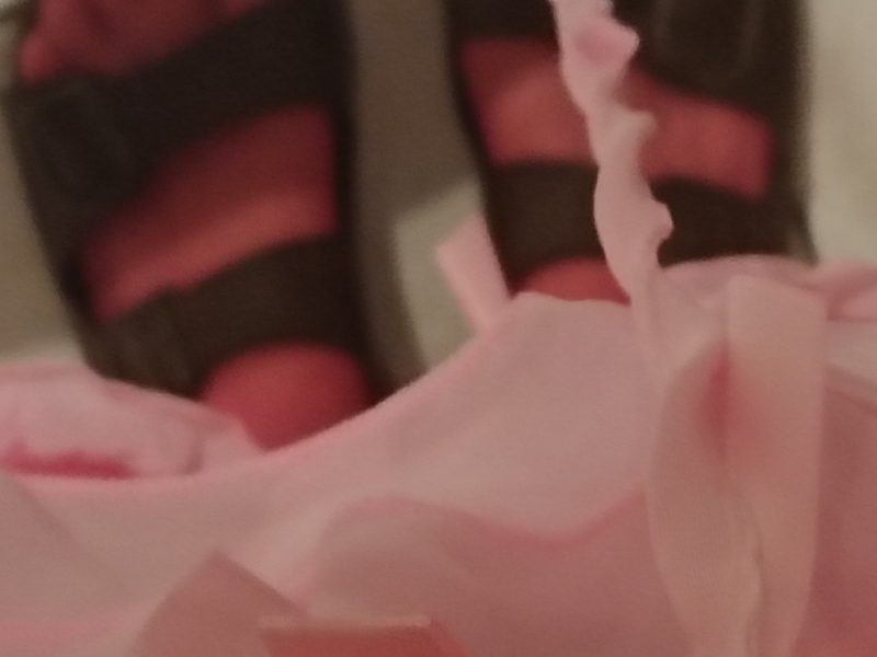 Ein devoter Mann sucht eine dominante Frau für eine FLR Beziehung ohne finanzielles Interesse......!!