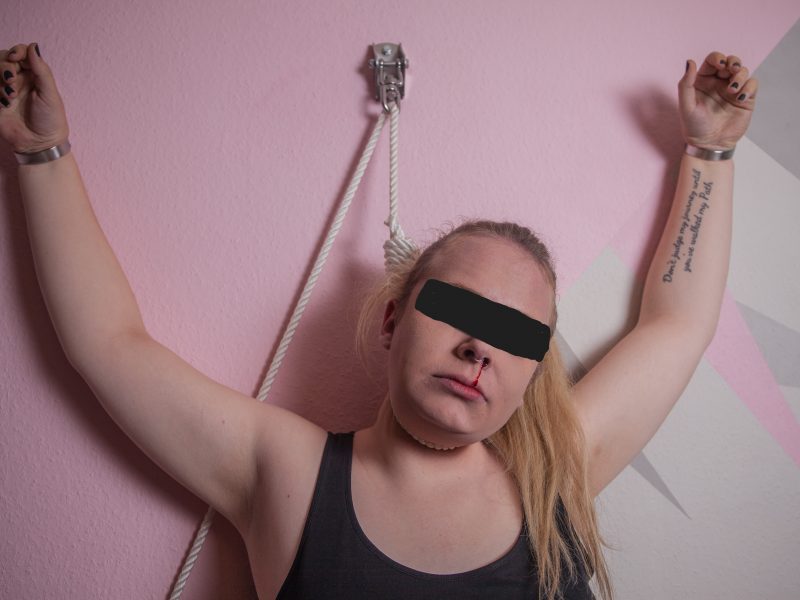 Sklavin zur Tabulosen Benutzung zu verleihen