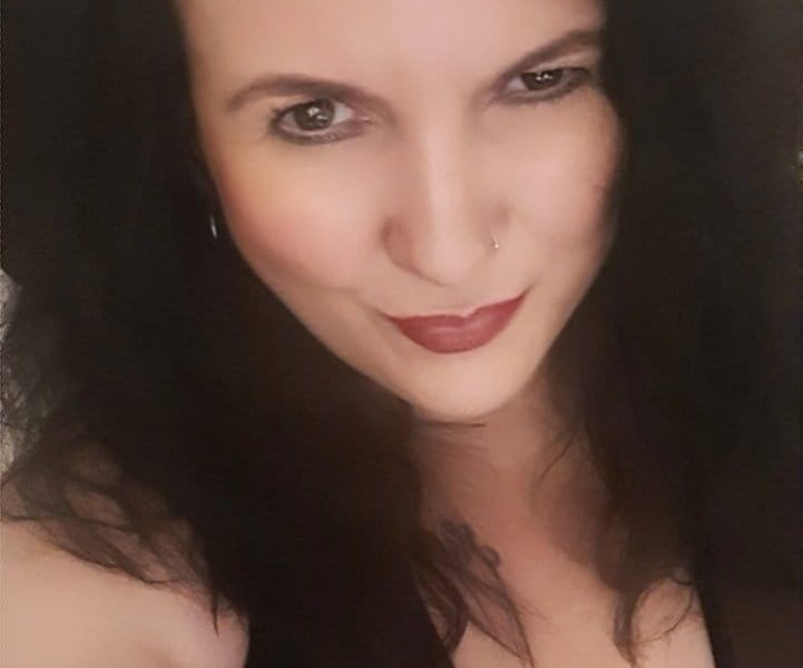 Geldherrin Mrs.Julia sucht Paypigs