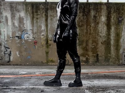 Ausbildung zum Latexsklaven gesucht