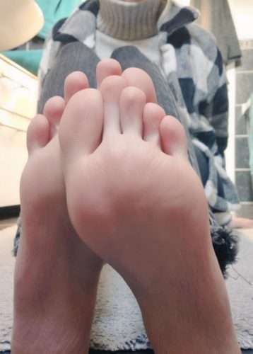 Junge, verwöhnte Geldlady sucht solventen, langfristigen Finsub!