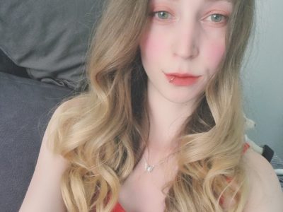 Junge, verwöhnte Geldlady sucht solventen, langfristigen Finsub!