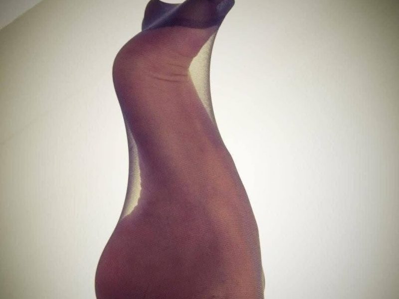 Herrin Lena sucht hörigen, zuverlässigen Sklaven