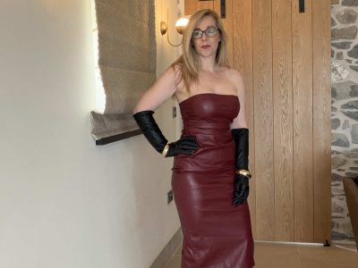 Hello slave, how are you today? Write to me if you are interested in being my slave.